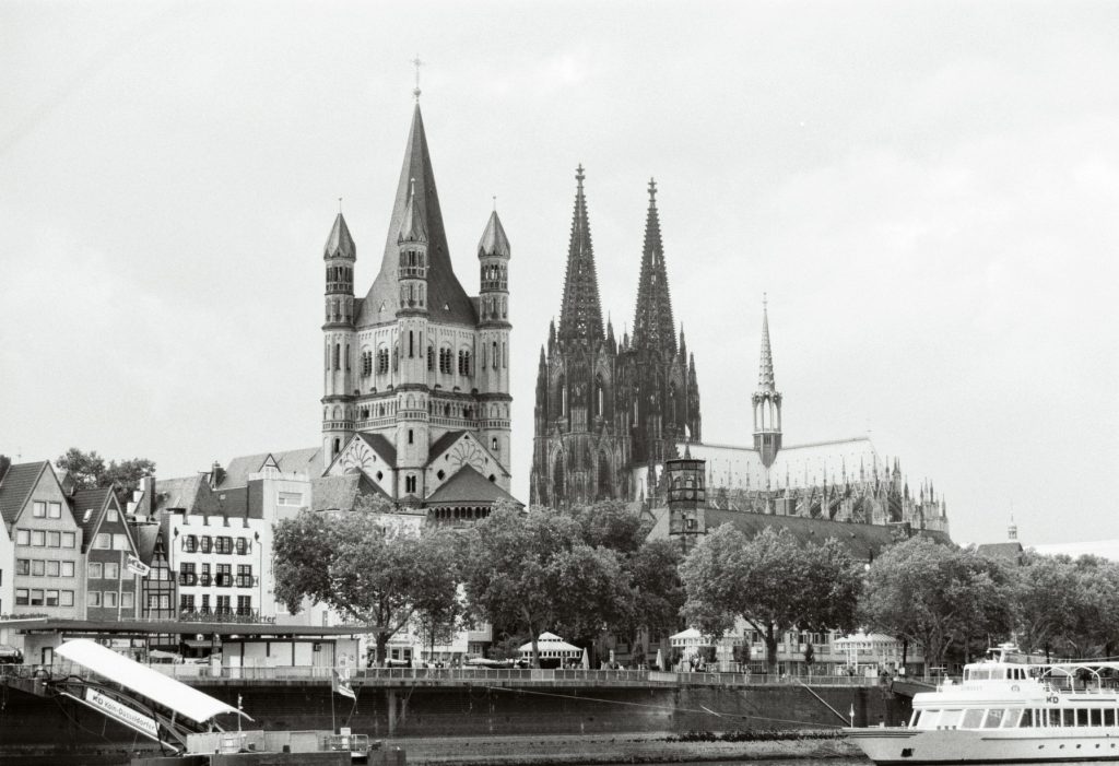 Köln (Rheinufer) in Monochrom architecture architecture & technique Köln Städte uncategorized  